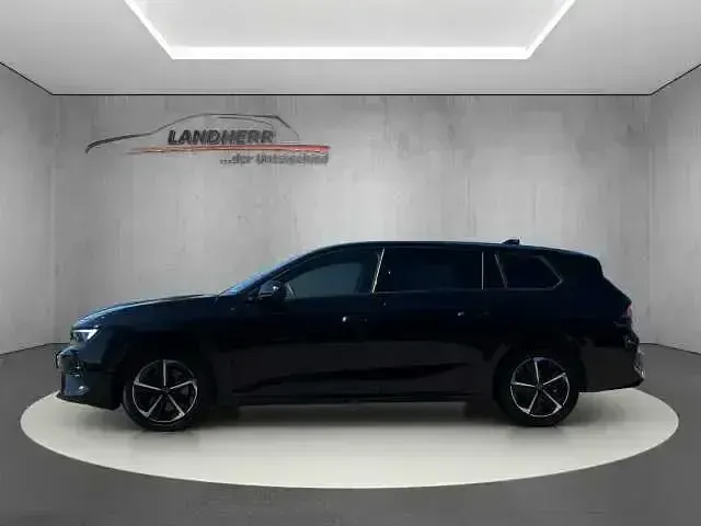 Gebraucht Opel Astra 131 PS (96 kW) 2025 Karbon schwarz (metallic) Kleinwagen