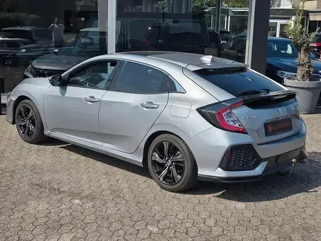 Gebraucht Honda Civic Executive 129 PS (94 kW) 2017 Silber Limousine