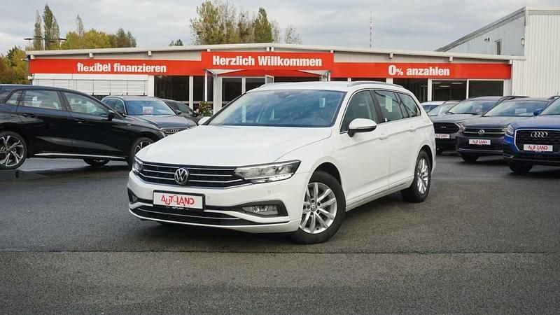 Gebraucht VW Passat Highline 191 PS (140 kW) 2015 Blau Kombi