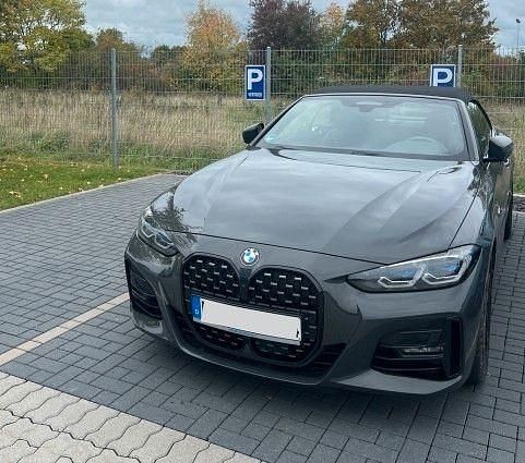Grau Gebraucht 2023 BMW 420 M Sport Cabrio | 42.190 € (Fairer Preis) - Bild 1/1