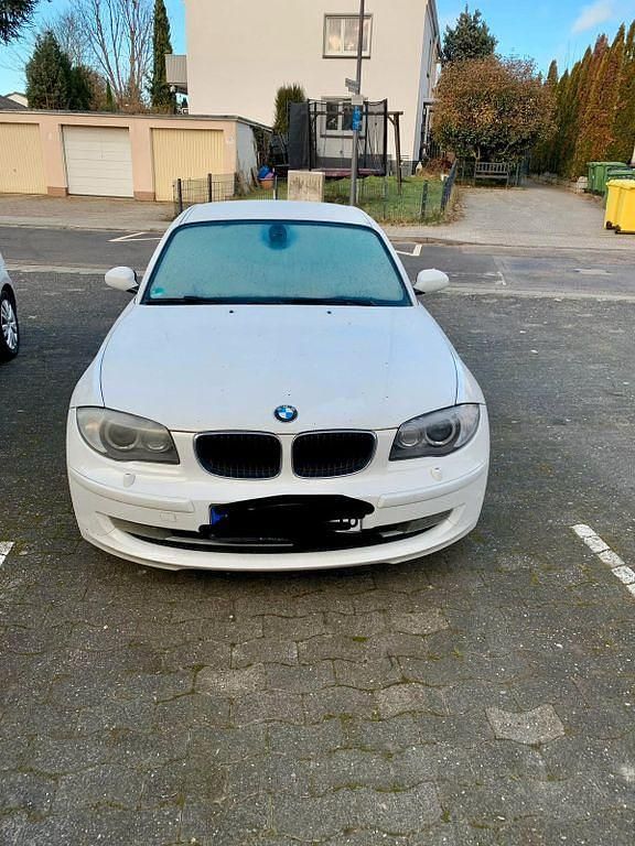 Gebraucht BMW 118 Performance 143 PS (105 kW) 2008 Weiß Kleinwagen