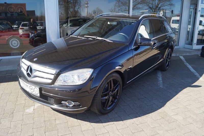Schwarz Gebraucht 2009 Mercedes C200 Limousine | 6.490 € (Fairer Preis) - Bild 1/4