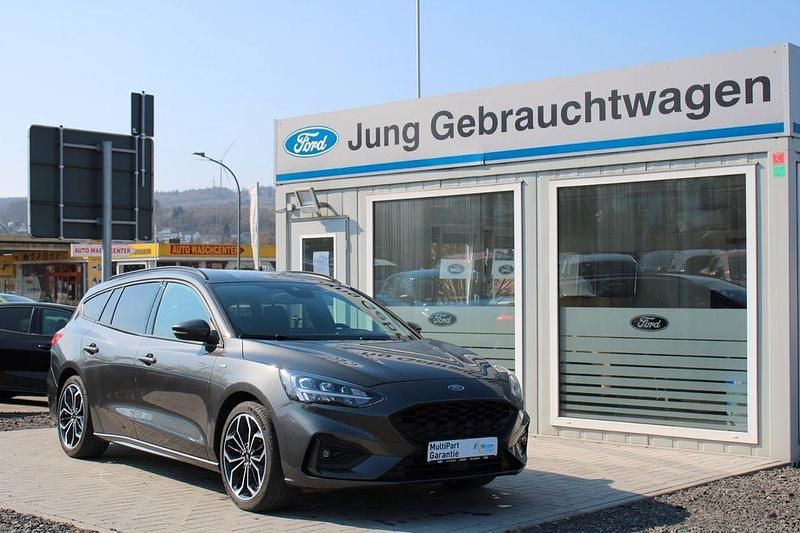 Gebraucht Ford Focus ST-Line X 150 PS (110 kW) 2021 Grau Limousine