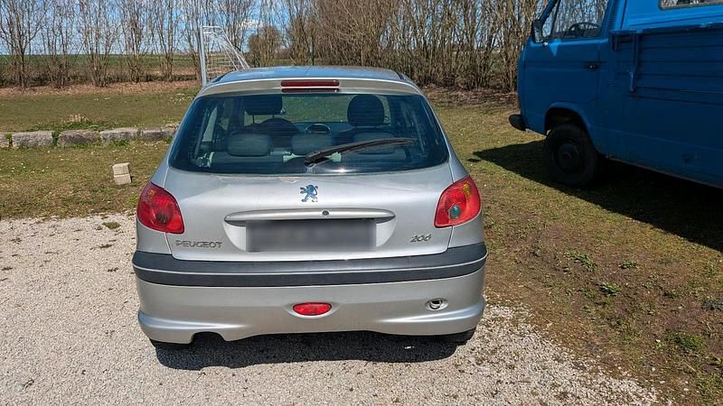 Gebraucht Peugeot 206 60 PS (44 kW) 2005 Blau Kleinwagen