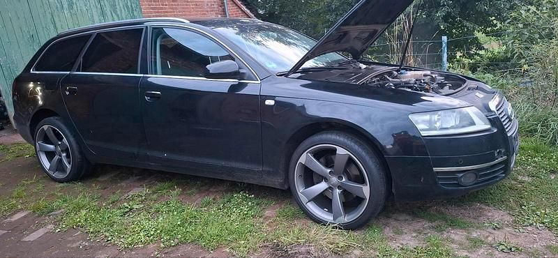 Schwarz Gebraucht 2006 Audi A6 Kombi | 800 € (Superpreis) - Bild 1/4