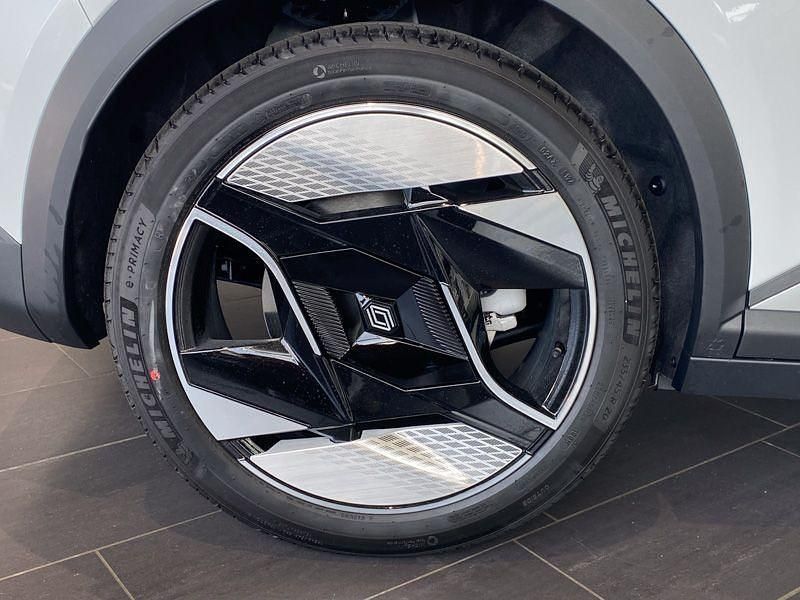 Gebraucht Renault Scénic Iconic 161 kW (219 PS) 2024 Weiss qnc+schwarz gne Van / Kleinbus