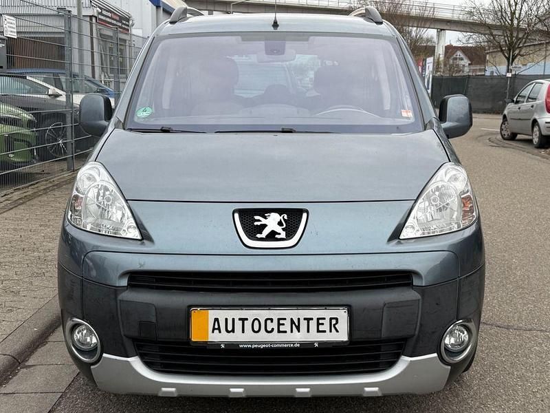 Gebraucht Peugeot Partner Tepee 120 PS (88 kW) 2010 Blau Van / Kleinbus