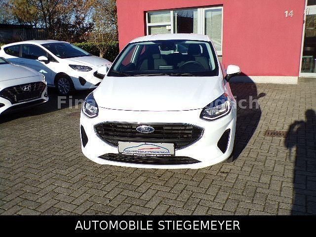 Gebraucht Ford Fiesta Cool & Connect 75 PS (55 kW) 2022 Weiß Kleinwagen