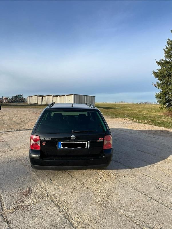 Gebraucht VW Passat 130 PS (95 kW) 2003 Schwarz Kombi