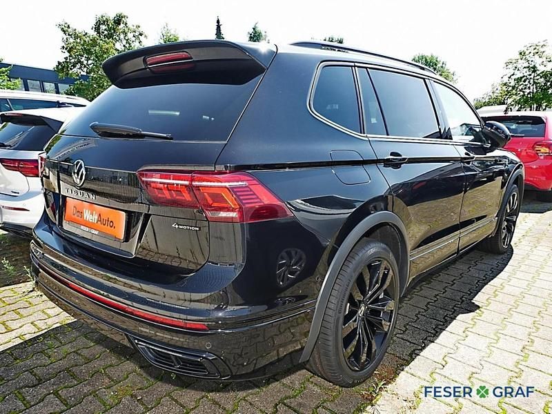 Gebraucht VW Tiguan Allspace R-line 190 PS (139 kW) 2022 Deep black perleffekt SUV