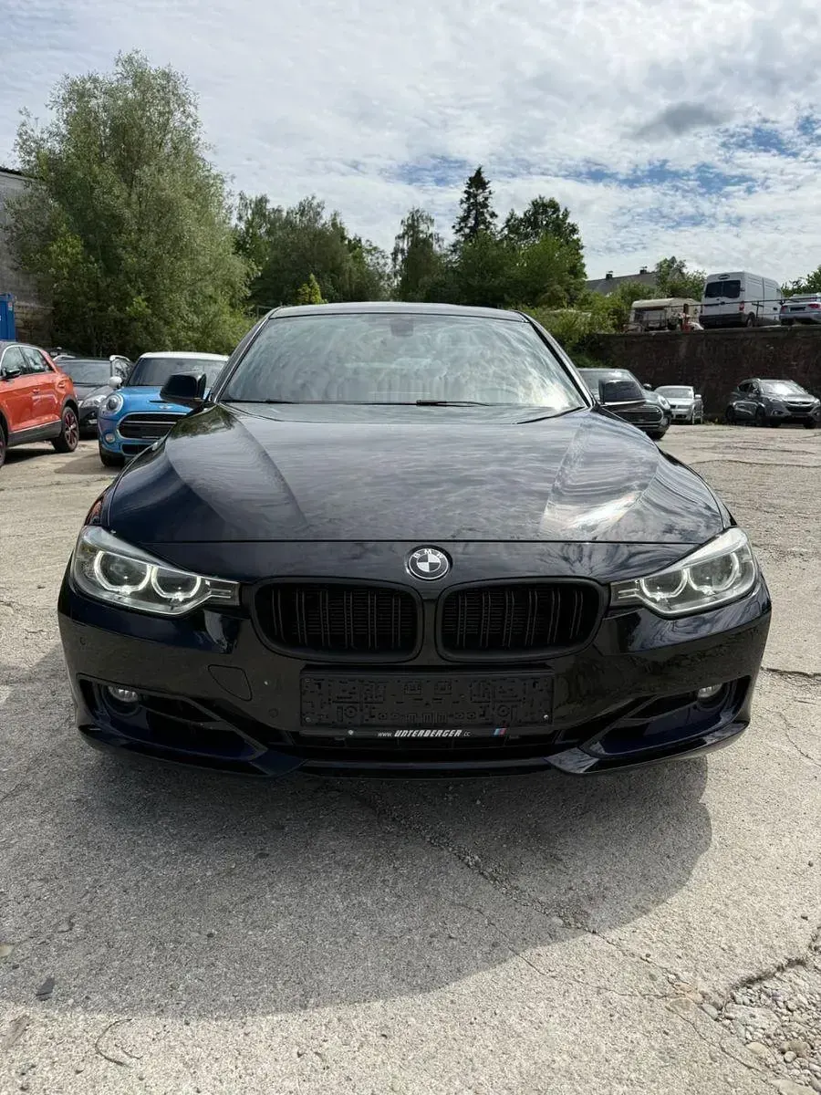 Gebraucht BMW 335 Sport Line 306 PS (225 kW) 2012 Schwarz Limousine