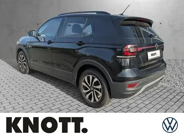 Używany VW T-Cross Active 110 KM (80 kW) 2021 Czarny SUV