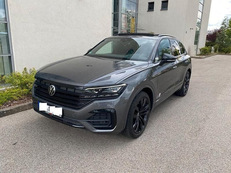 Grau Gebraucht 2021 VW Touareg R-line SUV | 42.990 € (Fairer Preis) - Bild 1/4