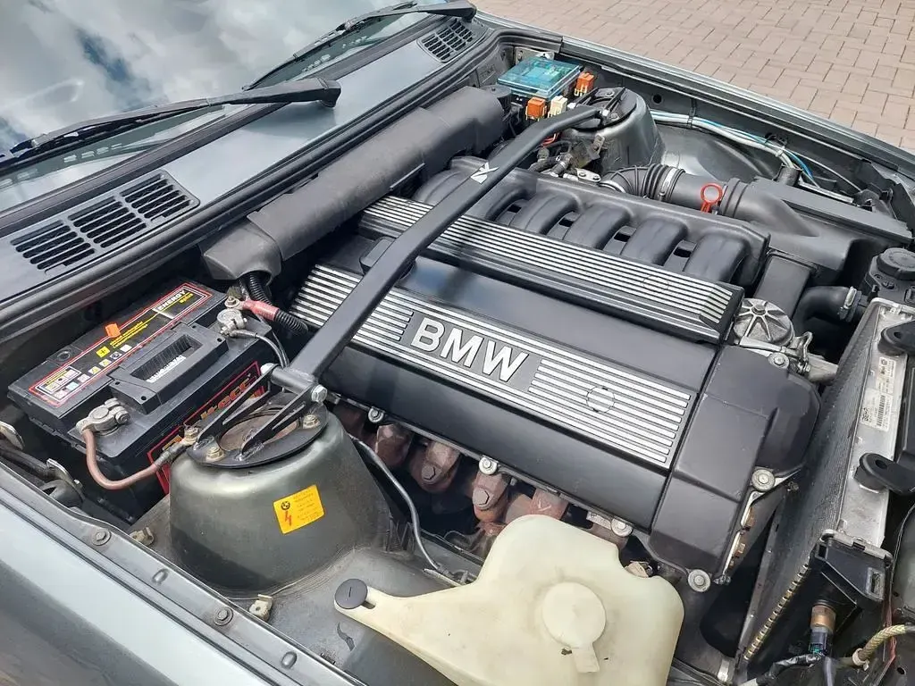 Gebraucht BMW 325 Performance 192 PS (141 kW) 1990 Grau Limousine