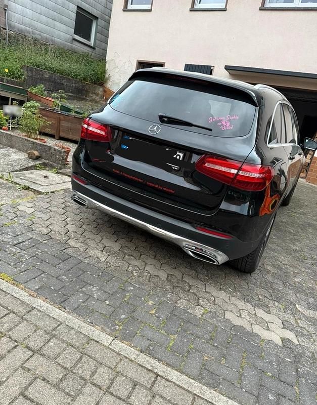 Gebraucht Mercedes GLC250 207 PS (152 kW) 2017 Schwarz SUV