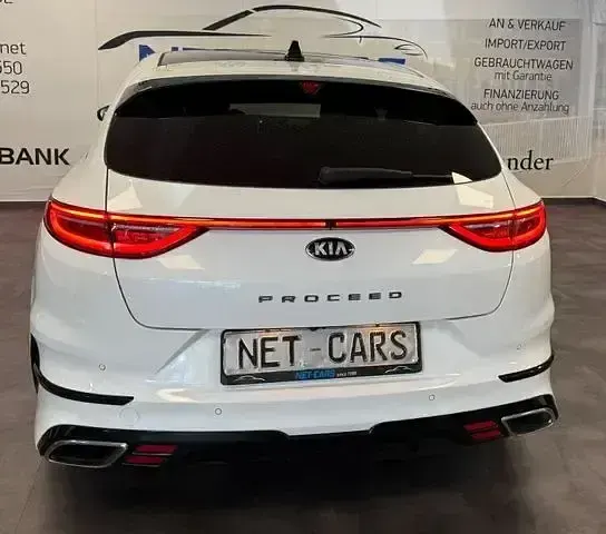 Gebraucht Kia ProCeed Sport 204 PS (150 kW) 2018 Weiß Limousine