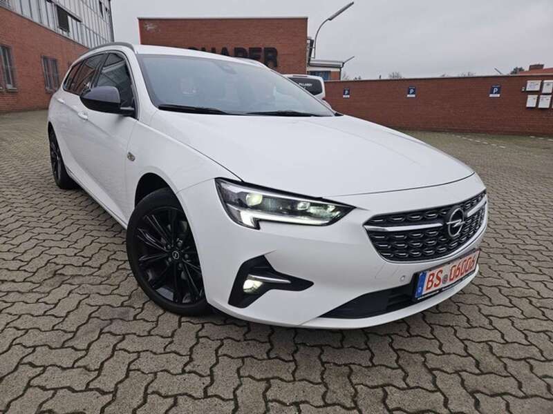 Weiß Gebraucht 2022 Opel Insignia Elegance Kombi | 16.697 € (Fairer Preis) - Bild 1/4