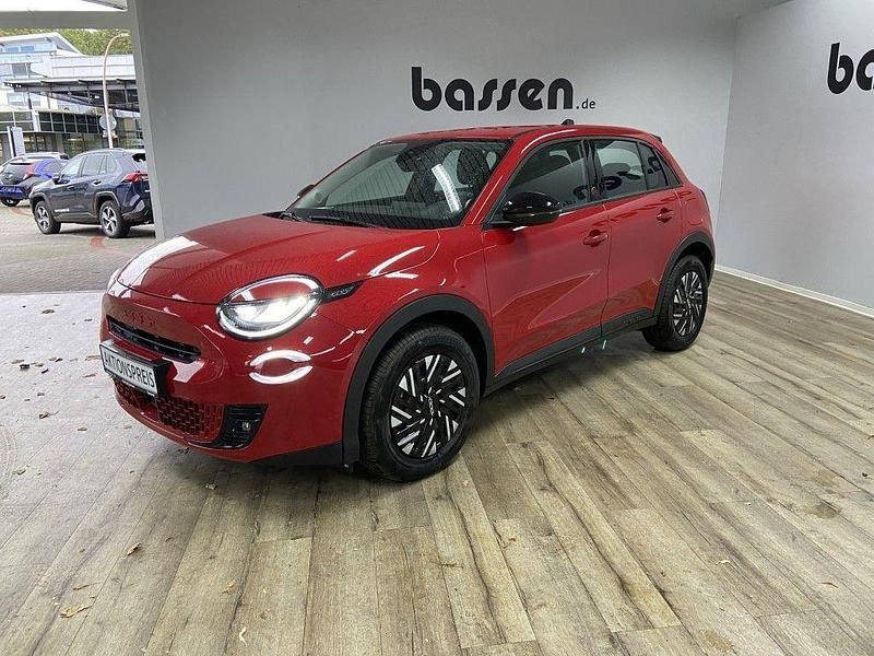 Gebraucht Fiat 600E Red 114 kW (156 PS) 2024 Rot Limousine