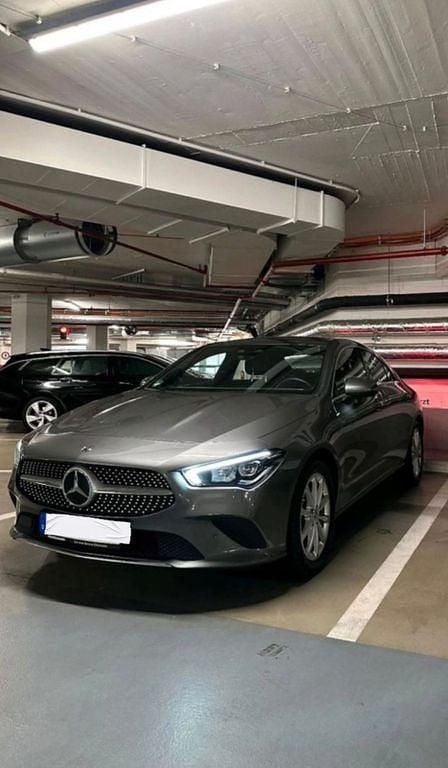 Silber Gebraucht 2019 Mercedes CLA220 Limousine | 22.500 € (Fairer Preis) - Bild 1/4