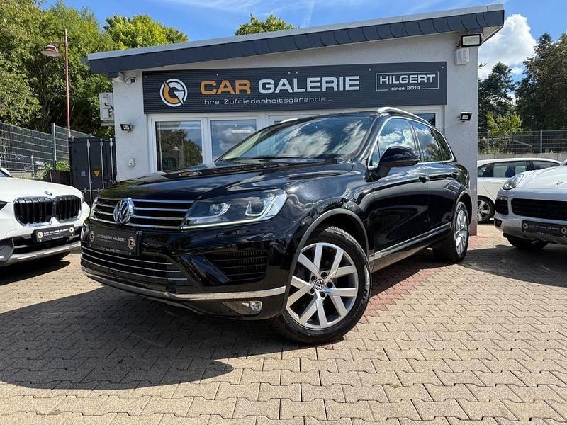 Schwarz Gebraucht 2017 VW Touareg Terrain Tech SUV | 18.490 € (Guter Preis) - Bild 1/4