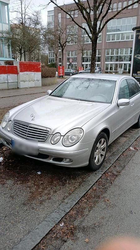 Gebraucht Mercedes E320 224 PS (164 kW) 2002 Silber Limousine