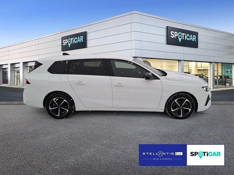 Gebraucht Opel Astra 131 PS (96 kW) 2024 Weiß Limousine