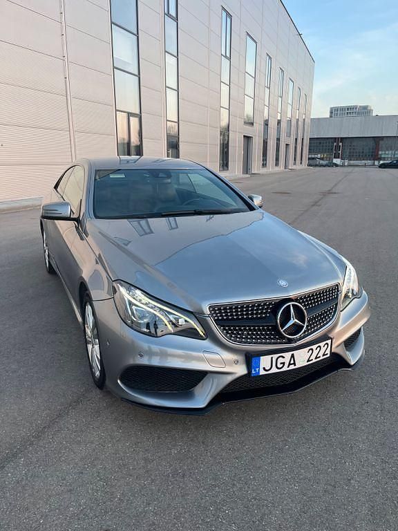 Gebraucht Mercedes E250 204 PS (150 kW) 2013 Grau Coupé