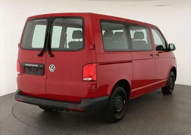 Gebraucht VW T6.1 110 PS (80 kW) 2021 Rot Van