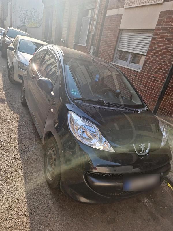 Gebraucht Peugeot 107 65 PS (47 kW) 2006 Schwarz Kleinwagen