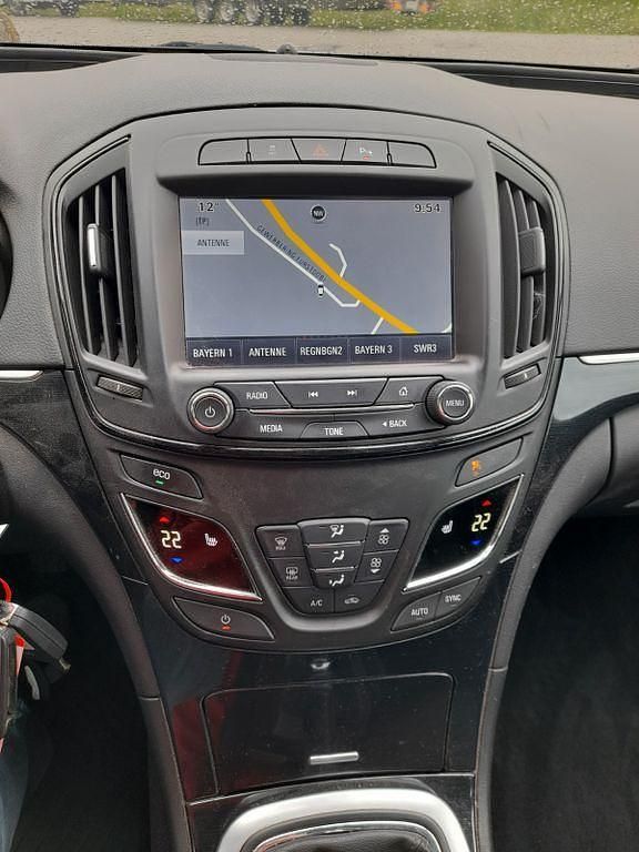 Gebraucht Opel Insignia 140 PS (102 kW) 2015 Kombi