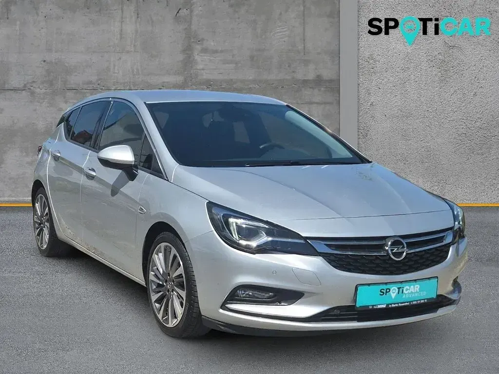 Gebraucht Opel Astra Ultimate 136 PS (100 kW) 2018 Argon silber/ice silver Limousine