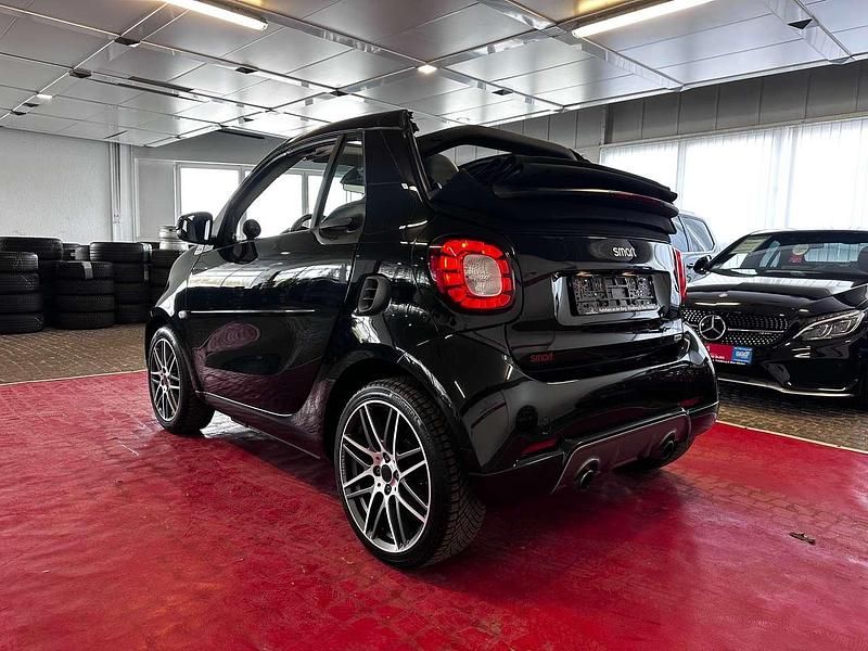 Gebraucht Smart ForTwo Cabrio Brabus 117 PS (86 kW) 2018 Tridion black Cabrio