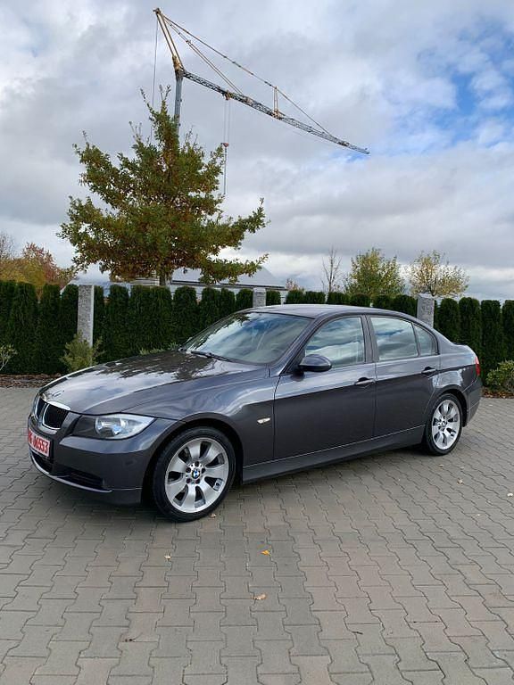 Gebraucht 2008 BMW 318 Comfort Edition Limousine | 3.990 € (Fairer Preis) - Bild 1/4