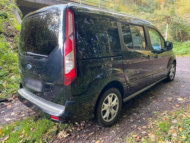 Gebraucht Ford Tourneo Connect Titanium 120 PS (88 kW) 2016 Schwarz Van / Kleinbus