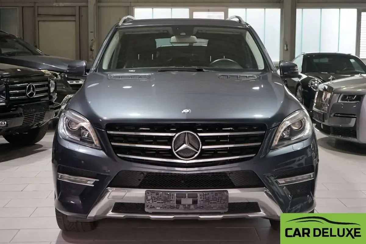 Gebraucht Mercedes ML250 AMG 204 PS (150 kW) 2015 Tenoritgrau SUV