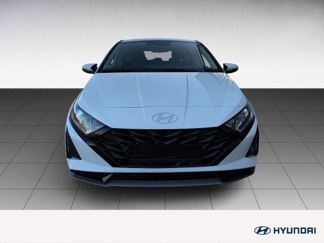 Gebraucht Hyundai i20 Trend 101 PS (74 kW) 2025 Weiss Kleinwagen