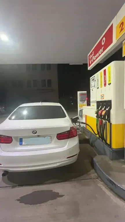 Gebraucht BMW 320 Efficient Dynamics 163 PS (119 kW) 2015 Weiß Limousine