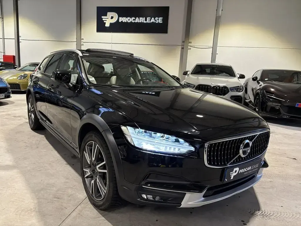 Gebraucht Volvo V90 CC Pro 190 PS (139 kW) 2020 Schwarz Kombi