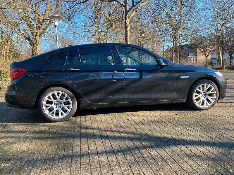 Gebraucht BMW 550 408 PS (300 kW) 2010 Schwarz Limousine