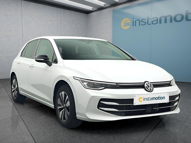 Gebraucht VW Golf VIII 150 PS (110 kW) 2025 Weiß Kleinwagen