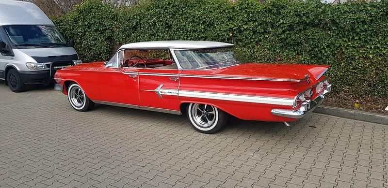 Gebraucht Chevrolet Impala 220 PS (161 kW) 1960 Rot Limousine
