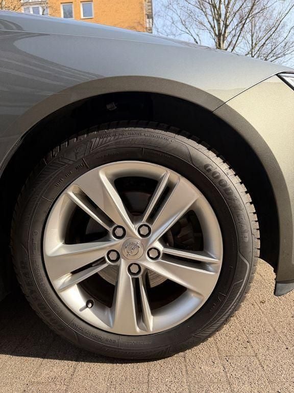 Gebraucht Opel Insignia Innovation 165 PS (121 kW) 2018 Grau Limousine