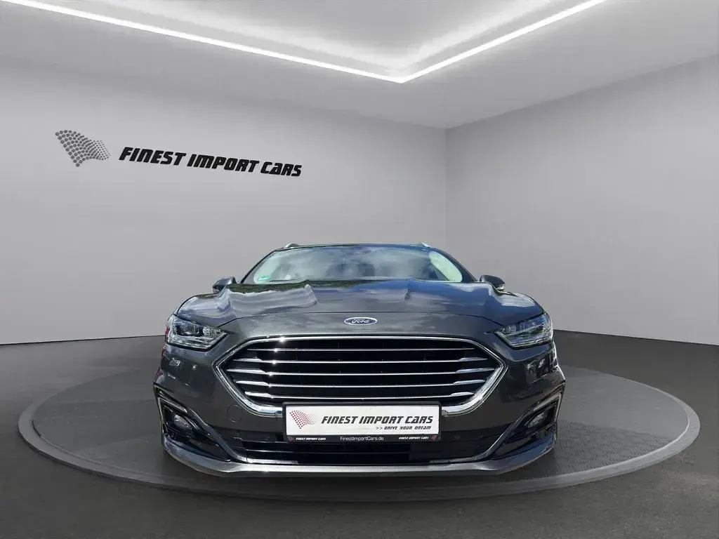 Gebraucht Ford Mondeo 140 PS (102 kW) 2020 Grau Limousine