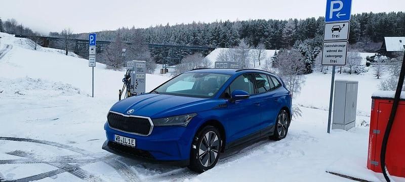 Gebraucht Skoda Enyaq iV 131 kW (179 PS) 2023 Blau SUV