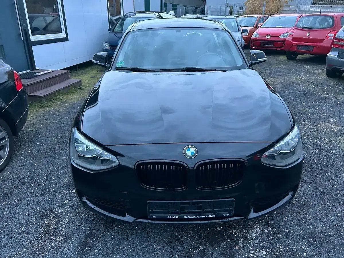 Gebraucht BMW 114 102 PS (75 kW) 2015 Schwarz Kleinwagen