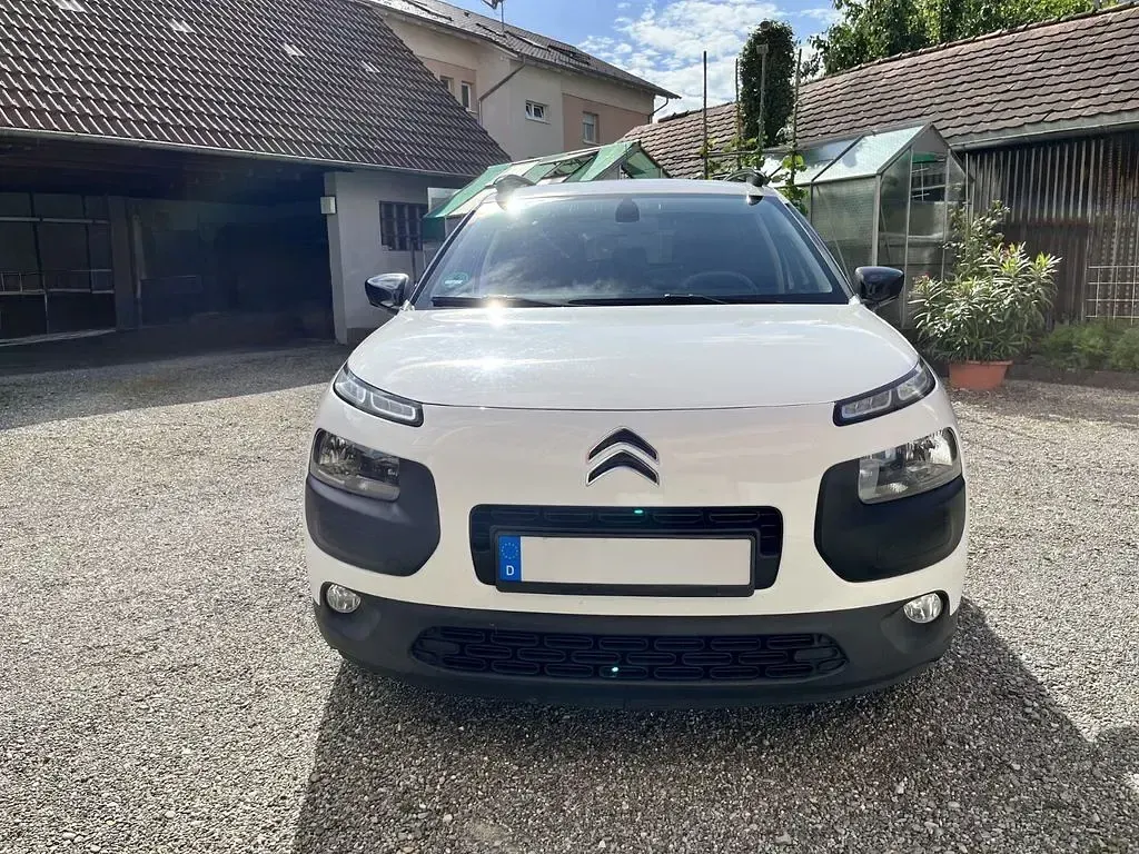 Gebraucht Citroën C4 Shine Edition 82 PS (60 kW) 2015 Weiß Limousine