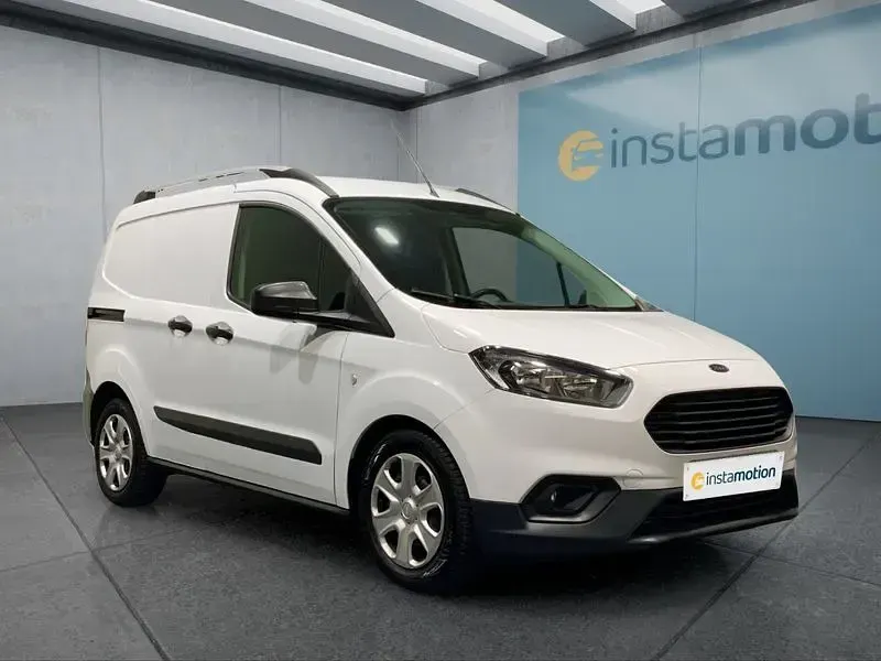 Gebraucht Ford Transit 101 PS (74 kW) 2022 Weiß Limousine