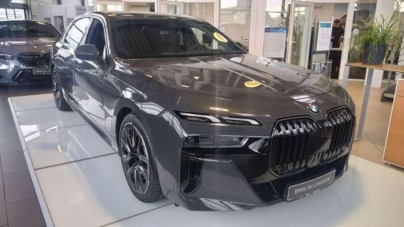 Bmw individual dravitgrau meta Neu 2025 BMW 740 M Sport Limousine | 115.139 € (Superpreis) - Bild 1/4