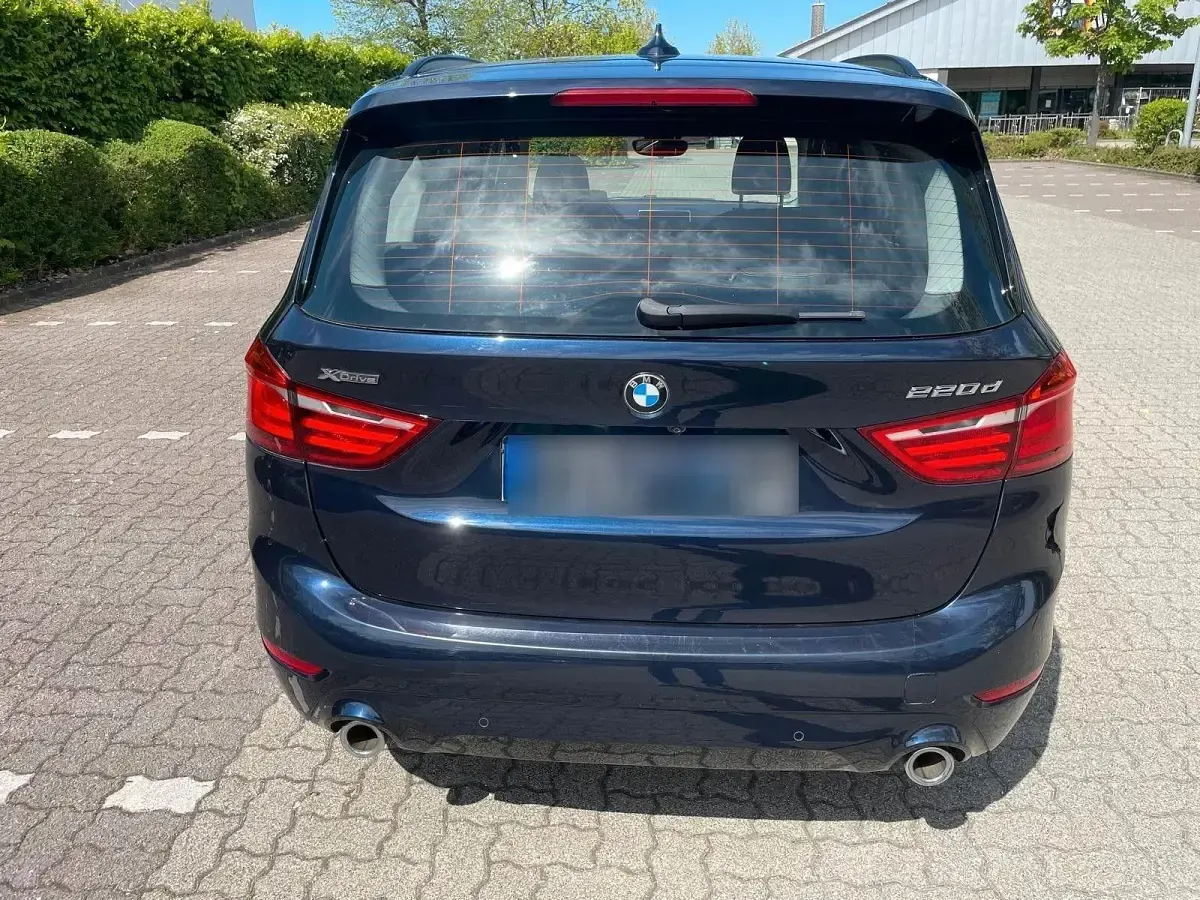 Gebraucht BMW 220 Gran Tourer 190 PS (139 kW) 2019 Blau Van / Kleinbus