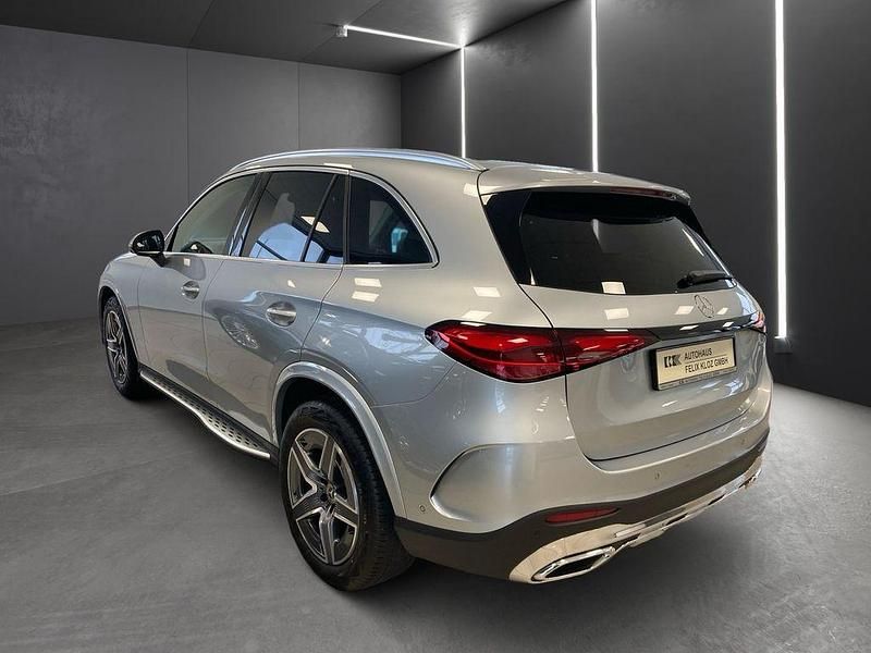 Gebraucht Mercedes GLC200 AMG 204 PS (150 kW) 2025 Silber SUV